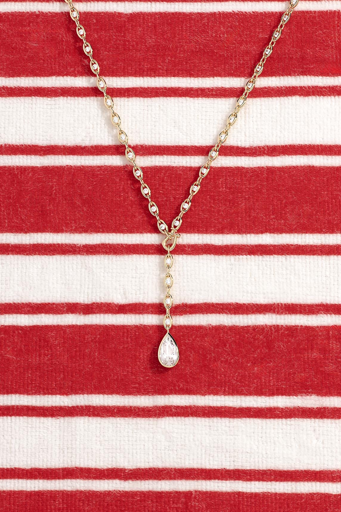 Enchaîné Necklace - Image 2